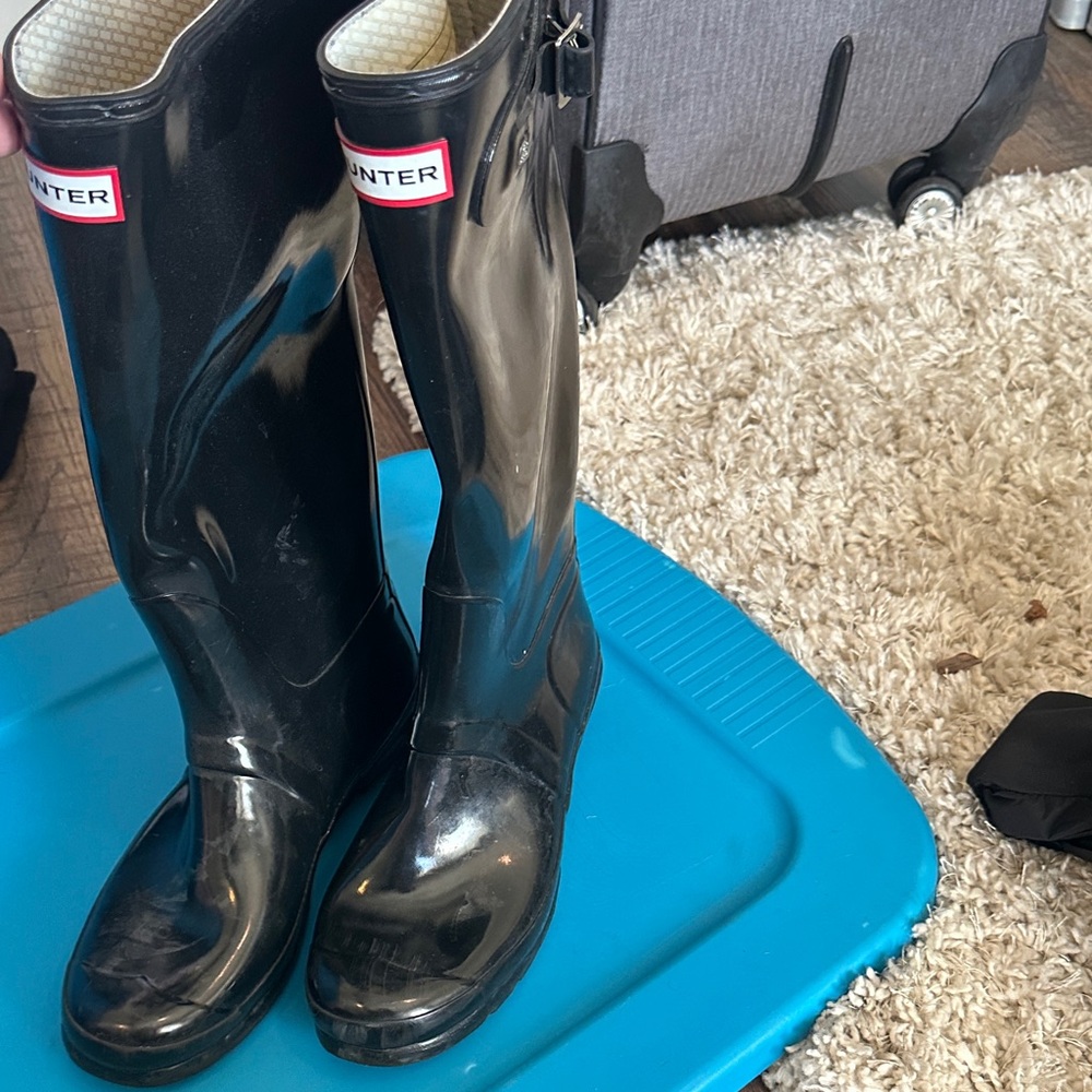 Hunter Glossy Black Rain Boots